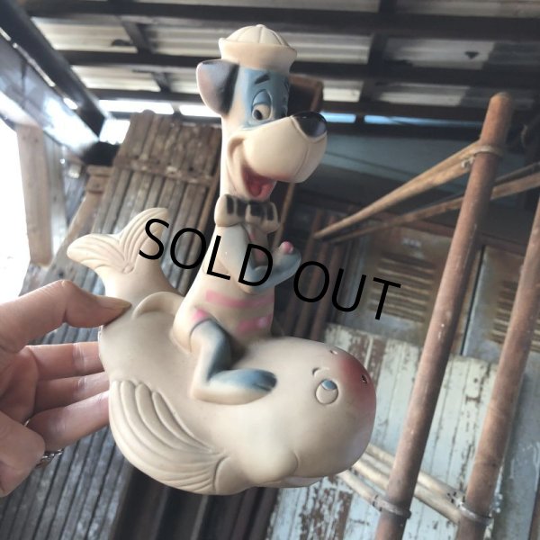 画像13: 60s DELL HANNA- BARBERA Huckleberry Hound on Whale Rubber Squeaky Toy (M895) (13)