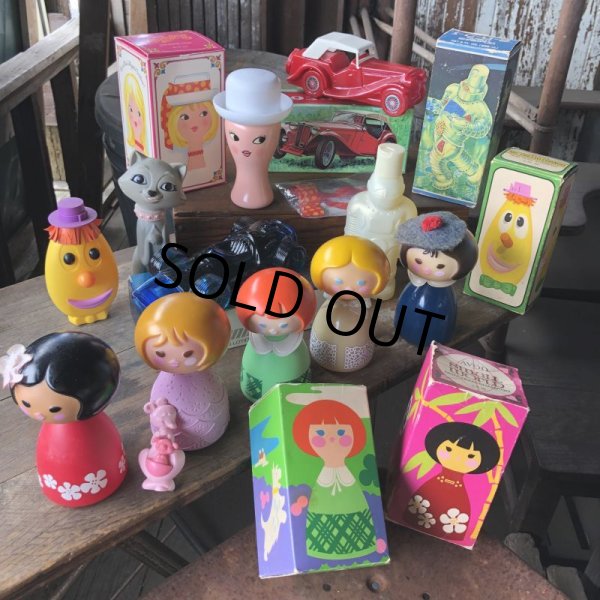 画像10: 70s Vintage AVON Small World Bottle (M906) (10)