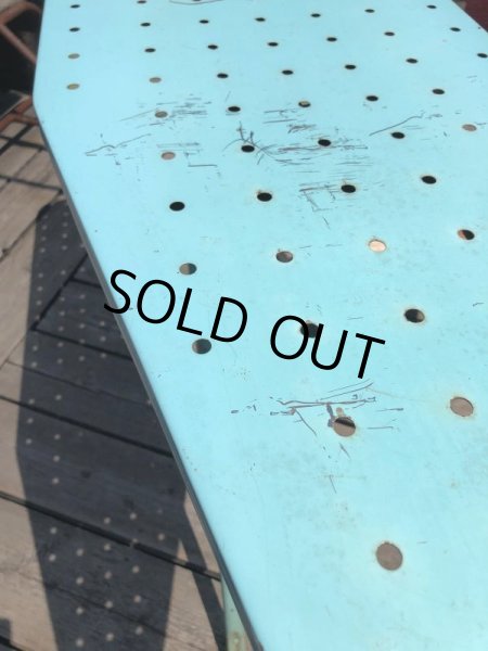 画像9: Vintage Metal Ironing Board Table (C078) (9)