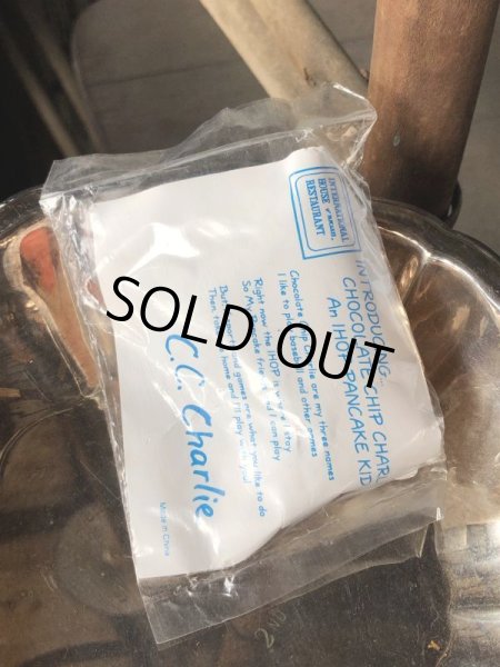 画像2: Vintage IHOP Pancake Kids Meal Toy Chocolate Chip Charlie PVC MIP (M970) (2)