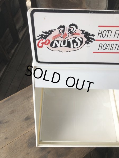 画像15: Vintage Advertising GO NUTS Countertop Dispenser Lighted Display Case (M980) (15)