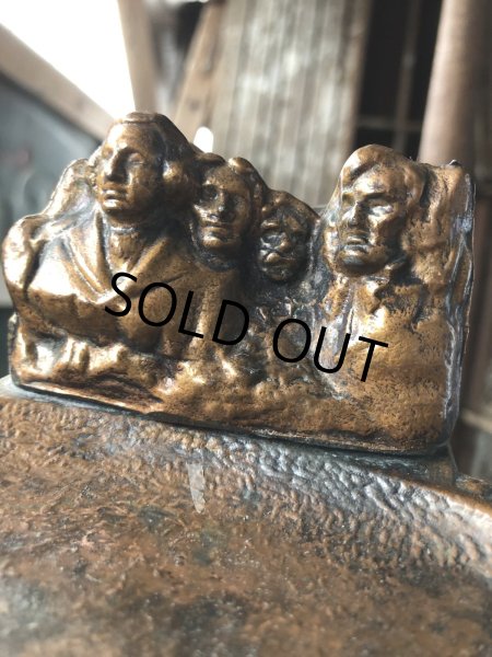 画像4: Vintage Souvenir Metal Tray Ashtray Mount Rushmore (R038) (4)