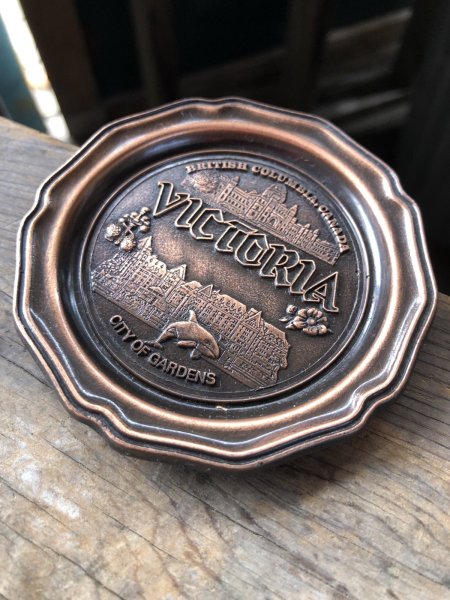 画像3: Vintage Souvenir Metal Tray Ashtray VICTORIA (R028) (3)