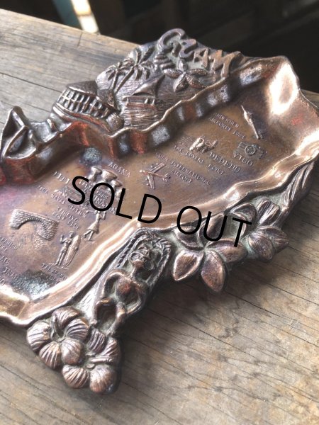 画像2: Vintage Souvenir Metal Tray Ashtray Guam (R036) (2)