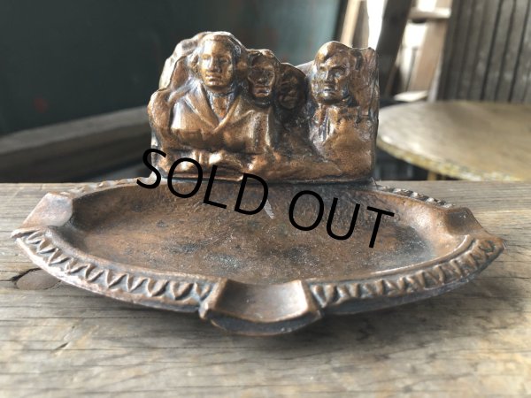 画像3: Vintage Souvenir Metal Tray Ashtray Mount Rushmore (R038) (3)