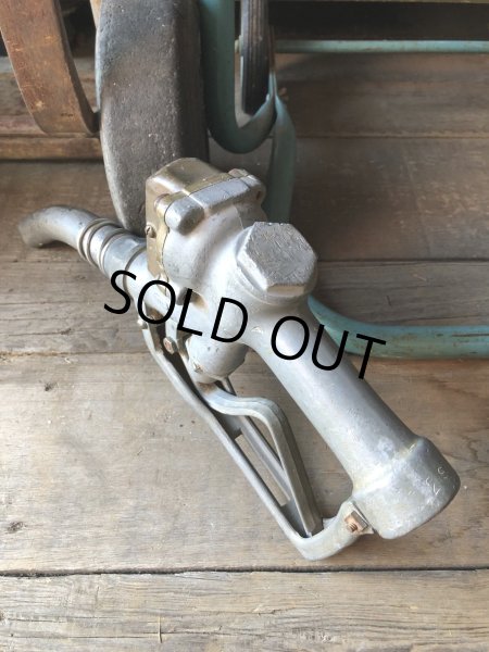 画像6: Vintage Service Station Gas Pump Handle Nozzle (R059)  (6)