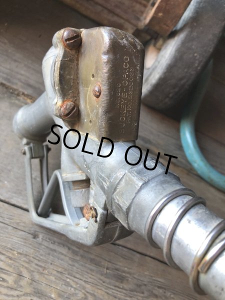 画像15: Vintage Service Station Gas Pump Handle Nozzle (R059)  (15)