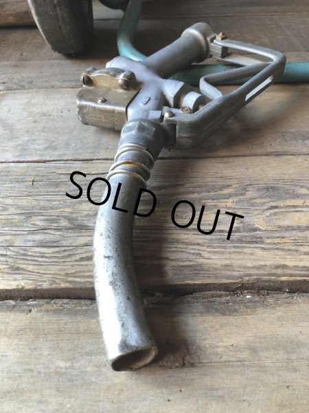 画像8: Vintage Service Station Gas Pump Handle Nozzle (R059)  (8)