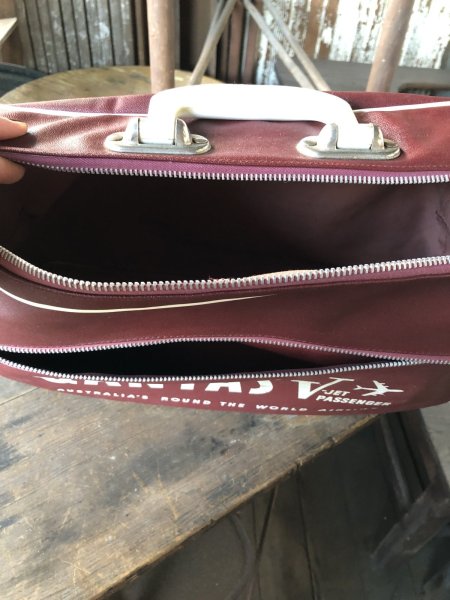 画像10: 60s Vintage Qantas V-Jet Passenger Airline Bag (R206)  (10)