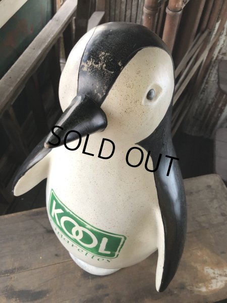 画像9: Vintage Advertising KOOL Tobacco Cigarettes Store Display Willie the Penguin Statue (R232) (9)
