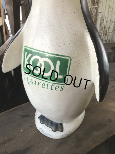 画像17: Vintage Advertising KOOL Tobacco Cigarettes Store Display Willie the Penguin Statue (R232) (17)