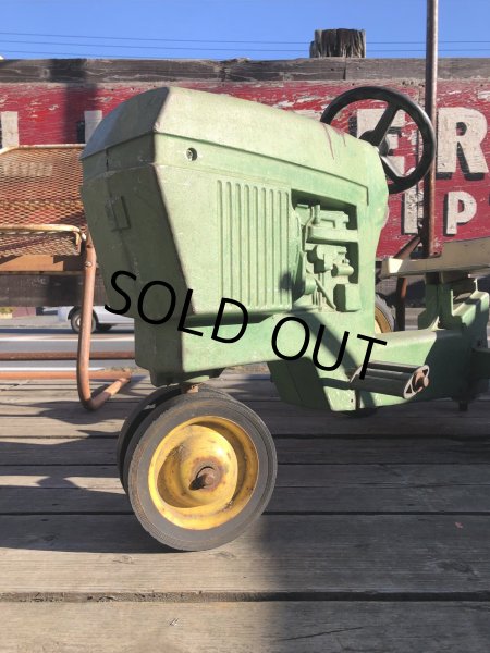 画像4: Vintage Ertl JOHN DEERE TRACTOR Pedal Car Kids Ride On (R236) (4)