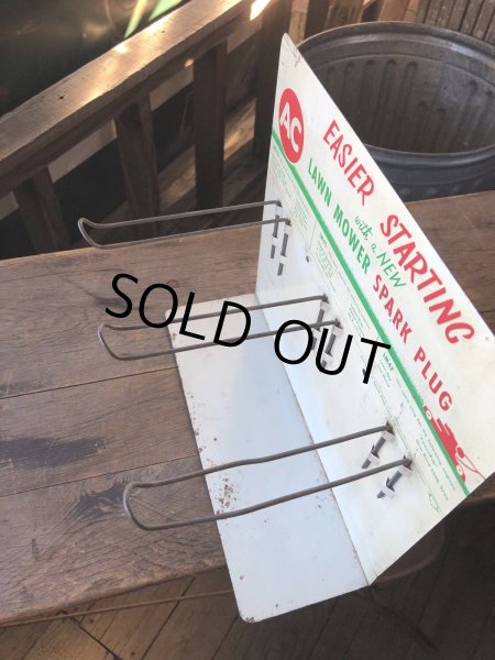 画像9: Vintage AC Spark Plugs AC Lawn Mower Spark Plugs Store Counter Display (R255) (9)