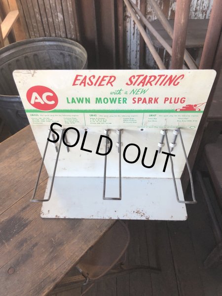 画像19: Vintage AC Spark Plugs AC Lawn Mower Spark Plugs Store Counter Display (R255) (19)