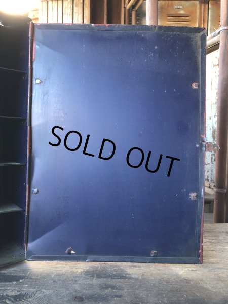 画像12: Vintage AC Spark Plugs Metal Advertising Cabinet Display Case Sign (R257) (12)