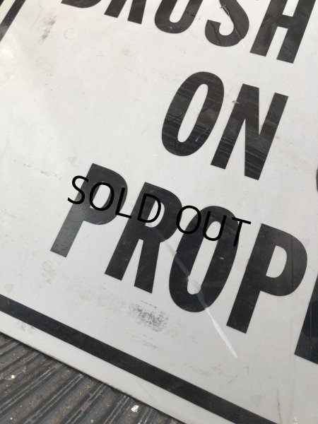 画像4: Vintage Road Street Sign NO BRUSH CUTTING ON CITY PROPERTY (R262) (4)