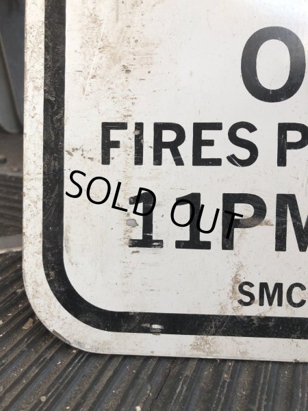 画像4: Vintage Road Street Sign FIRE IN FIRE RINGS ONLY (R260) (4)