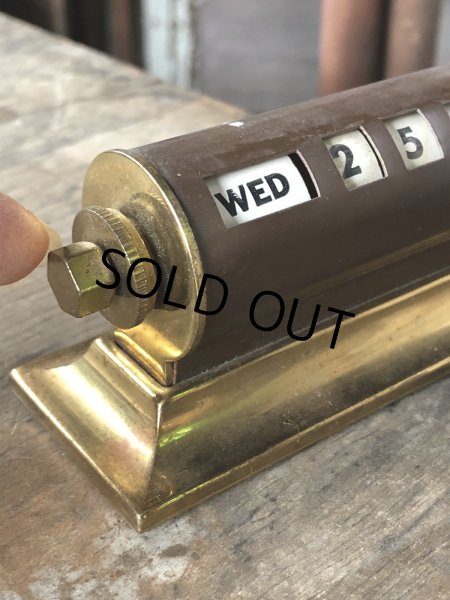 画像6: Vintage Perpetual Desk Top Brass Calendar (R272) (6)