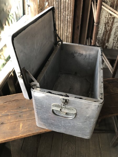 画像11: 60s Vintage Advertising Hires Root Beer Aluminium Color Box (R294) (11)