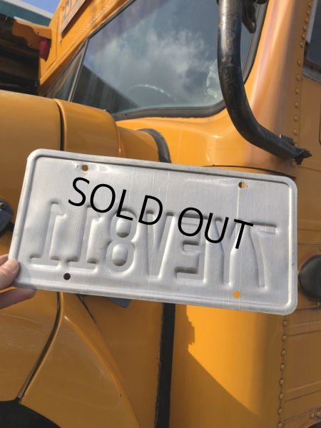 画像2: Original USA California License Plate 7YEV811 (R325) (2)