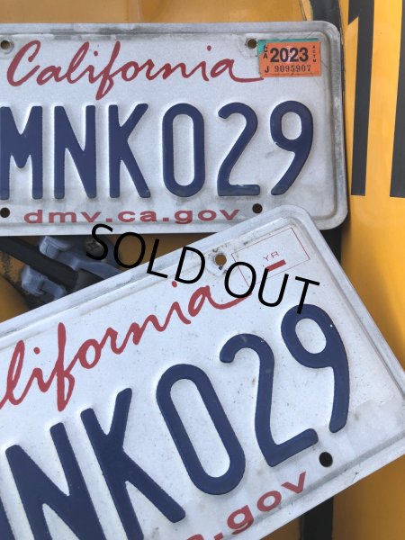 画像2: Original USA California License Plate 8MNK029 SET (R314) (2)