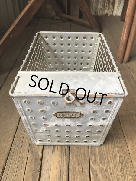 画像2: Vintage USA Industrial Metal Wire # Locker Basket GB-291 (R333) (2)