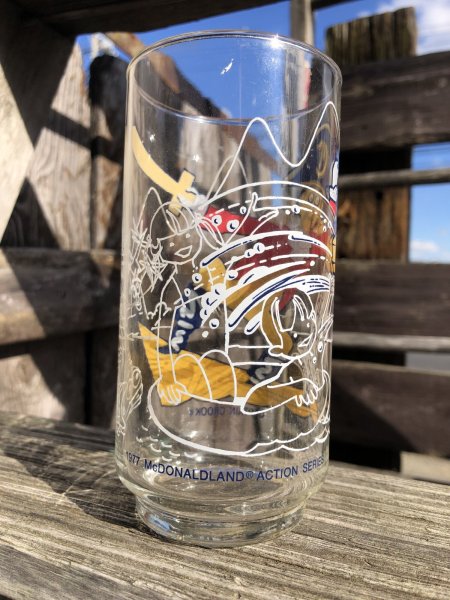 画像3: 70s Vintage Glass McDonaland Action Series Captain Crook (R370) (3)