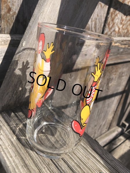 画像2: 70s Vintage Glass McDonaland Collector Series Ronald McDonald (R368) (2)