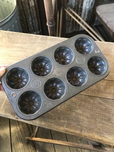 画像3: Vintage USA EKCO Metal Kitchenware Cupcake Muffin Tin Pan (R408)  (3)