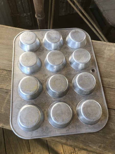 画像4: Vintage USA MIRRO Kitchenware Cupcake Muffin Tin Pan (R416)  (4)