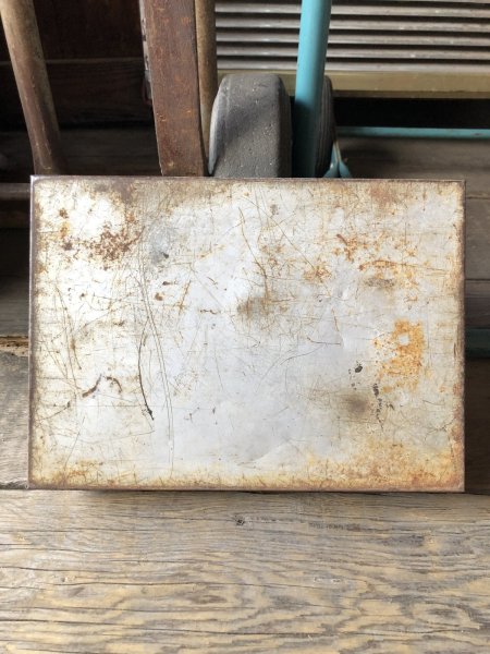 画像10: Vintage Auto-Lite Metal Cabinet (R433) (10)