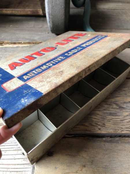 画像2: Vintage Auto-Lite Metal Cabinet (R433) (2)