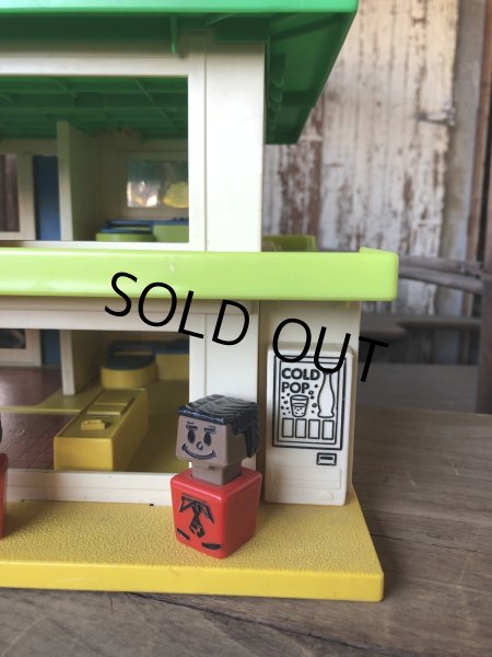 画像18: 70s Vintage Playskool The Familiar Places Holiday Inn Playset (R440) (18)