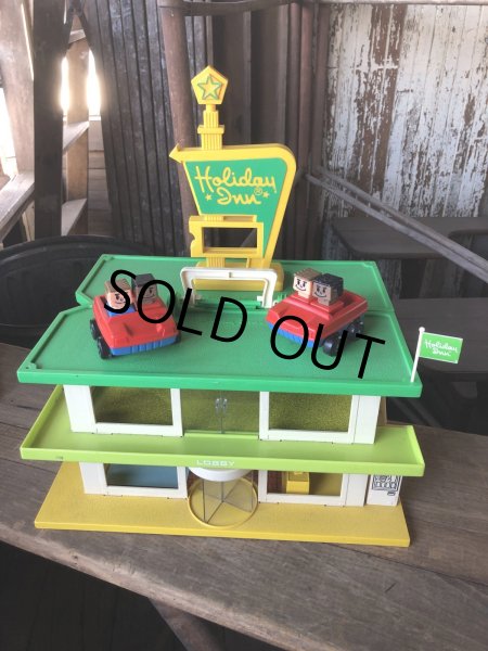 画像1: 70s Vintage Playskool The Familiar Places Holiday Inn Playset (R440) (1)