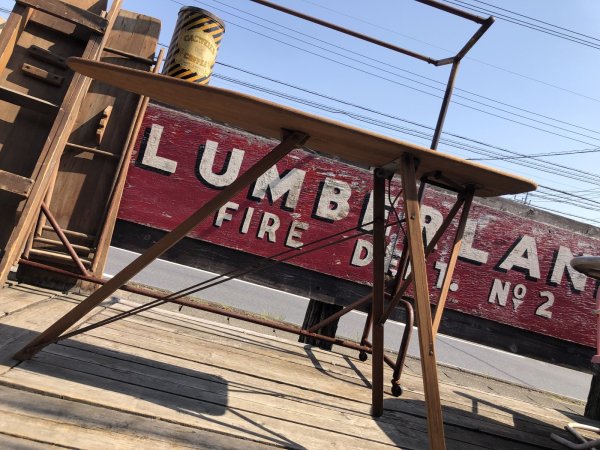 画像2: Vintage American Primitive Wooden Ironing Board Table (B458) (2)