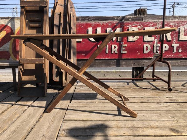 画像11: Vintage American Primitive Wooden Ironing Board Table (B460) (11)