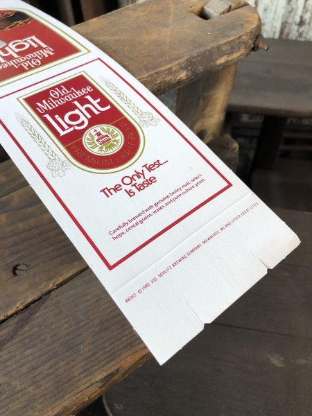 画像3: 〜80s Vintage Cardboard Sign Old Milwaukee Beer (R534) (3)