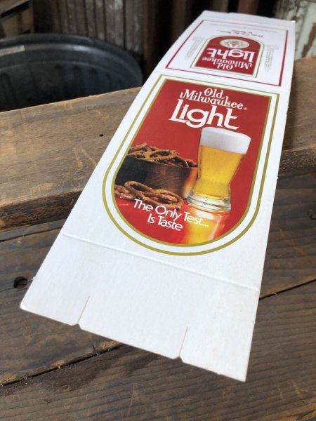 画像2: 〜80s Vintage Cardboard Sign Old Milwaukee Beer (R534) (2)