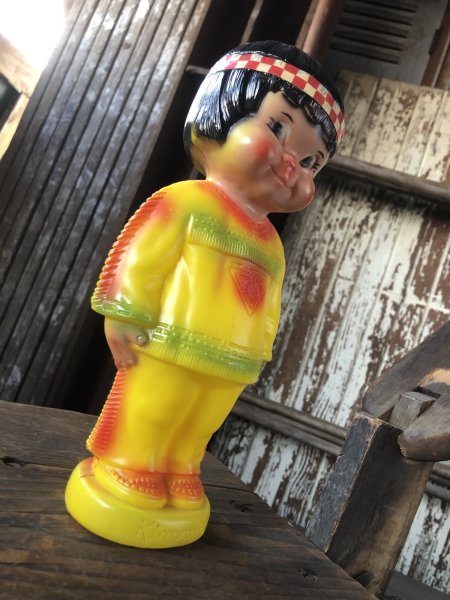画像5: 60s Vintage Kimmie Native Plastic Coin Bank (R544) (5)