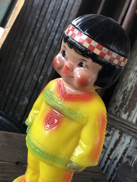 画像16: 60s Vintage Kimmie Native Plastic Coin Bank (R544) (16)