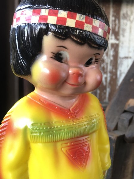 画像18: 60s Vintage Kimmie Native Plastic Coin Bank (R544) (18)