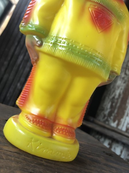 画像10: 60s Vintage Kimmie Native Plastic Coin Bank (R544) (10)