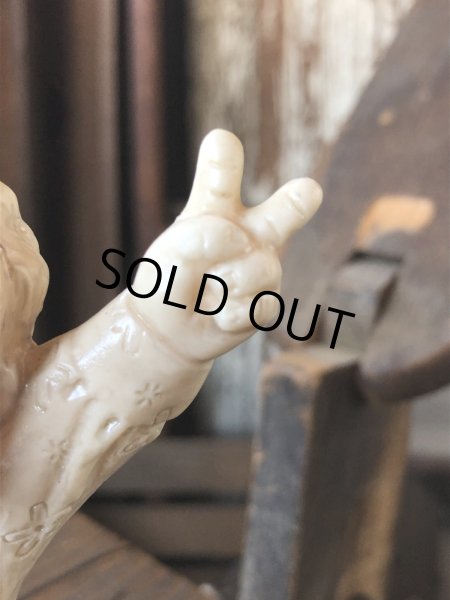 画像8: Vintage R&W BERRIES Co " PEACE " Hippie Grinning Figurine Message Doll (R567)  (8)