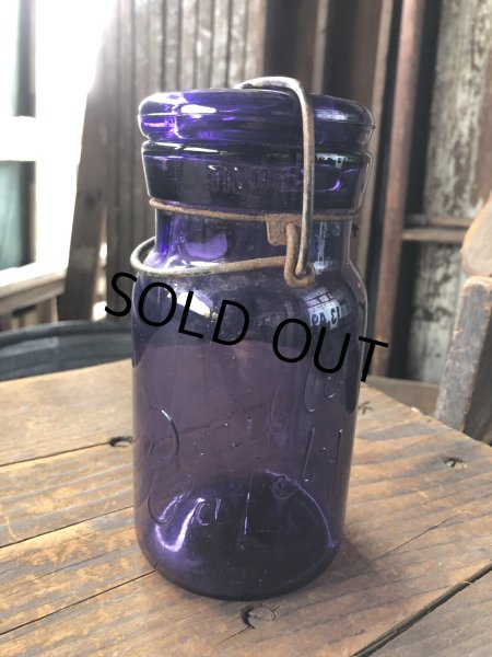 画像1: 10s Era Antique Purple Glass Jar (R573) (1)