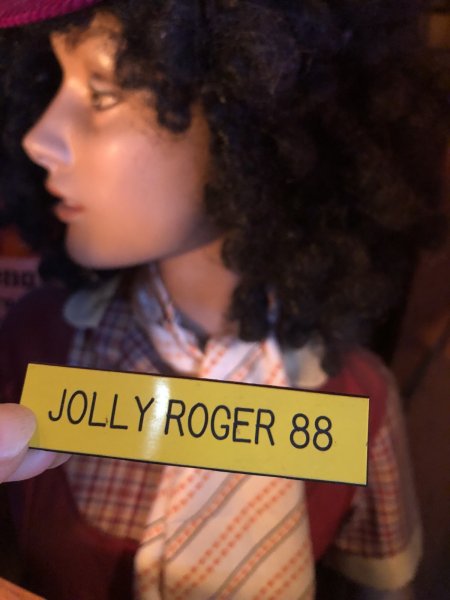 画像1: Vintage Fast Food Restaurant Employee Crew Name Tag Badge " JOLLY ROGER 88 "(R571) (1)
