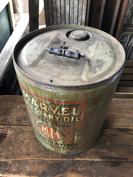 画像4: Vintage Motor Gas Oil 5 Gallon Can MARVEL MYSTERY (R585)  (4)