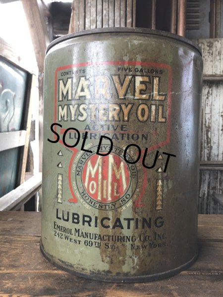 画像1: Vintage Motor Gas Oil 5 Gallon Can MARVEL MYSTERY (R585)  (1)
