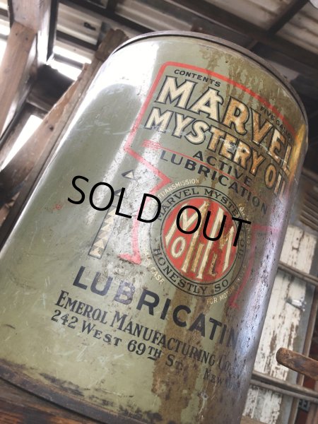 画像2: Vintage Motor Gas Oil 5 Gallon Can MARVEL MYSTERY (R585)  (2)