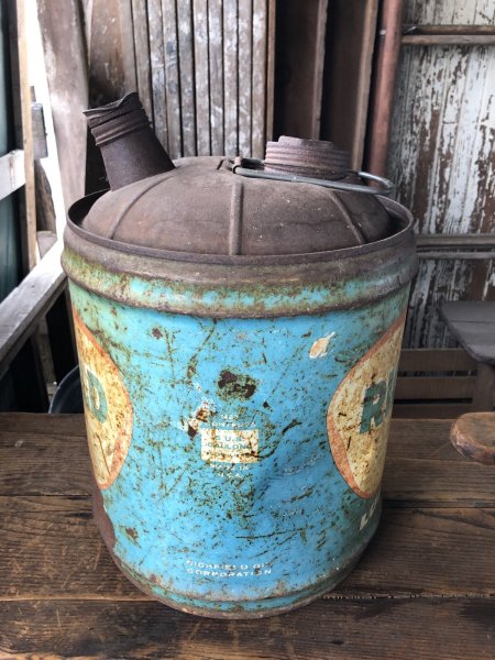 画像11: Vintage Motor Gas Oil 5 Gallon Can RICHFIELD (R588)  (11)