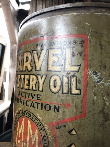 画像12: Vintage Motor Gas Oil 5 Gallon Can MARVEL MYSTERY (R585)  (12)